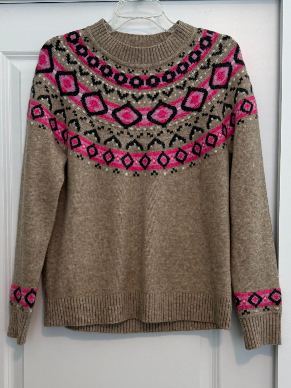 Loft Tan, Pink, Black Sweater Size Medium Good Condition